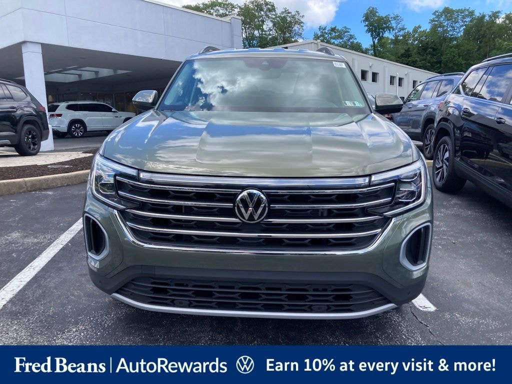 New 2026 Volkswagen Atlas SE w/Technology SUV