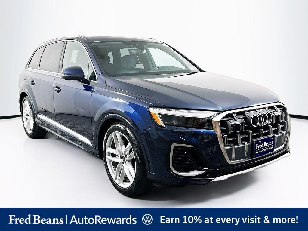 Used 2025 Audi Q7 55 Premium SUV