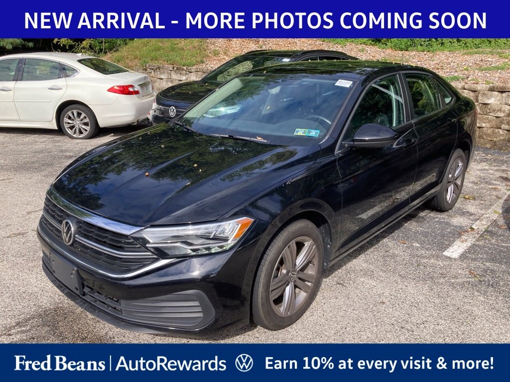 Used 2022 Volkswagen Jetta 1.5T SE Sedan