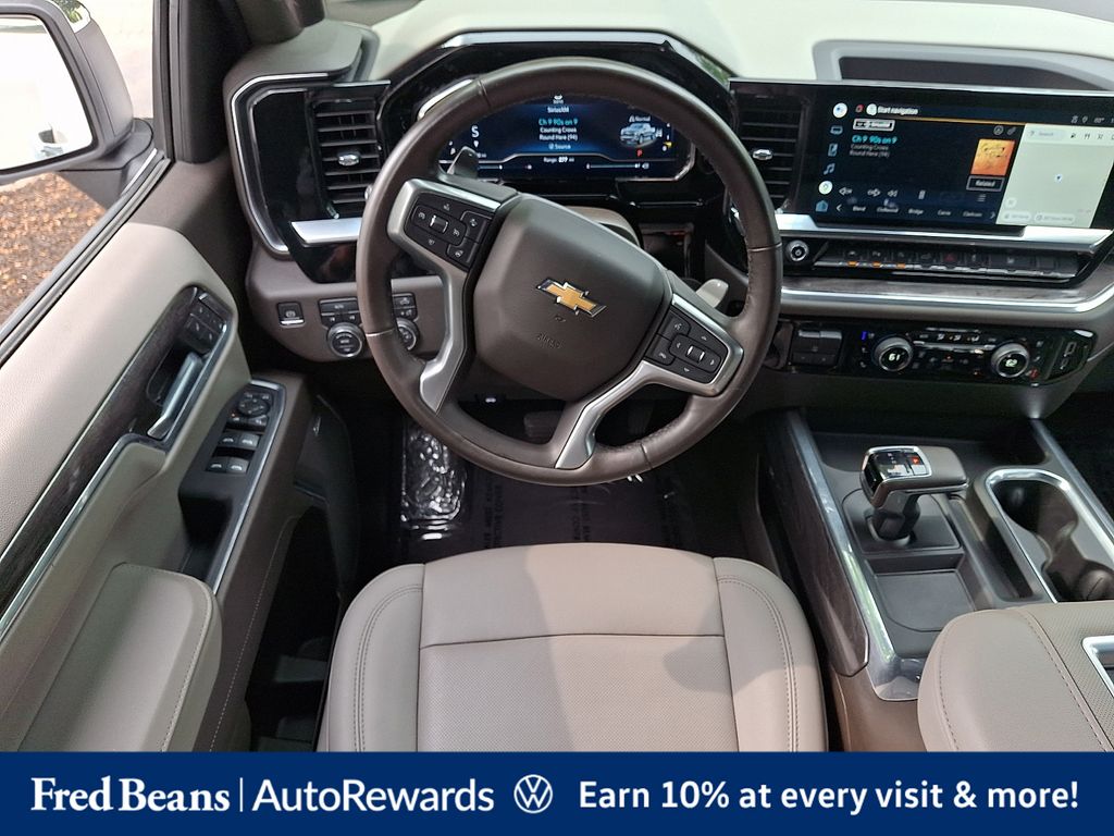 2022 Chevrolet Silverado 1500 LTZ - Photo 14