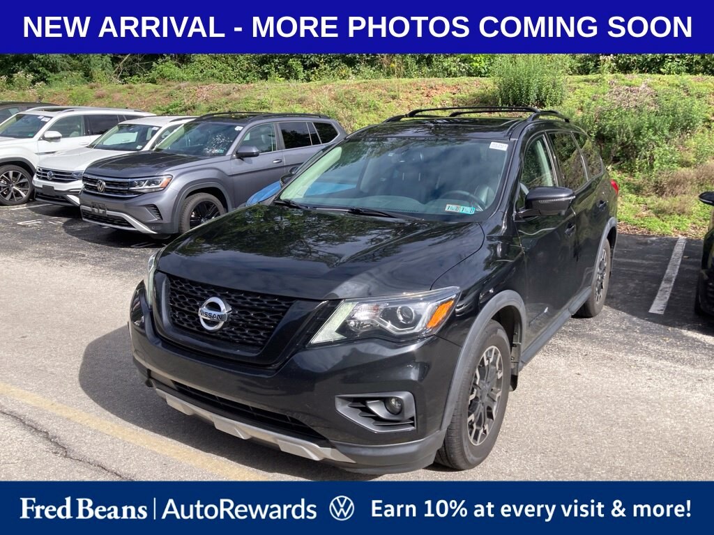 Used 2020 Nissan Pathfinder SL SUV