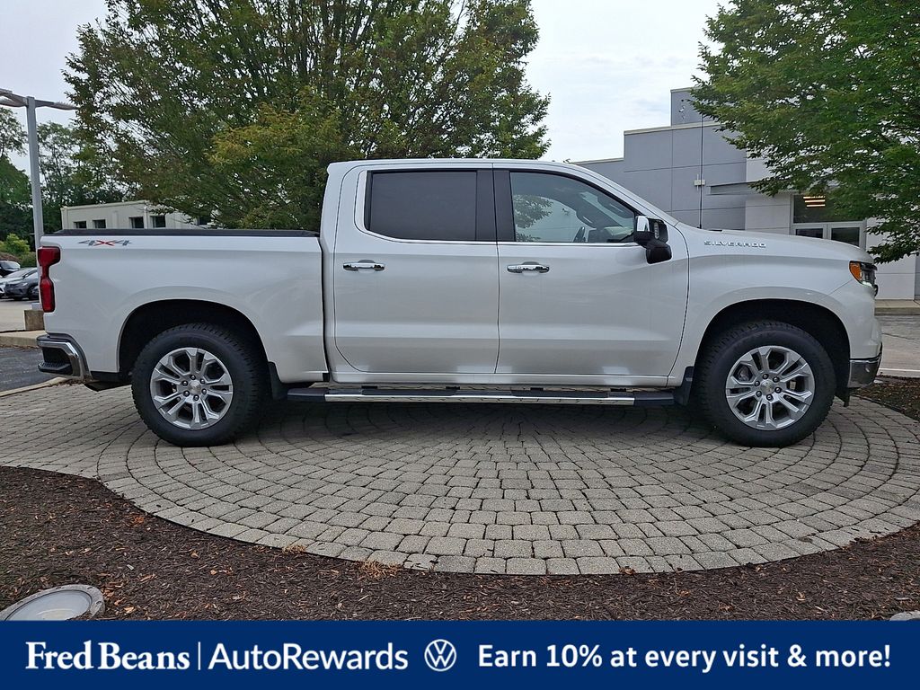 2022 Chevrolet Silverado 1500 LTZ - Photo 8