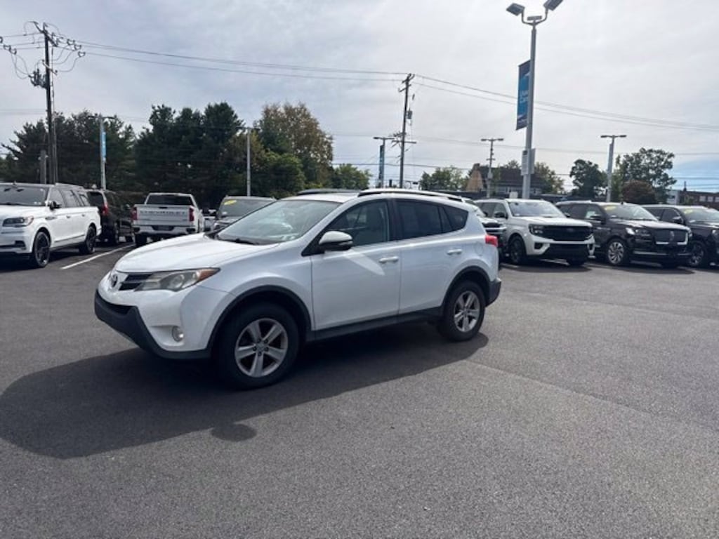 Used 2013 Toyota RAV4 XLE SUV