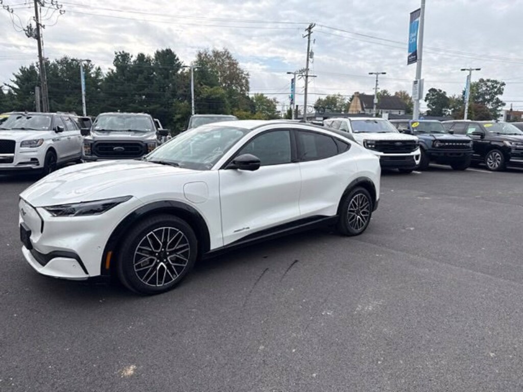 Certified 2024 Ford Mustang Mach-E Premium SUV