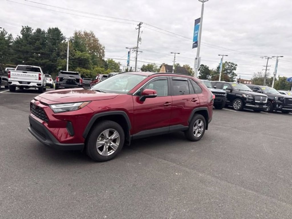 Used 2025 Toyota RAV4 XLE SUV