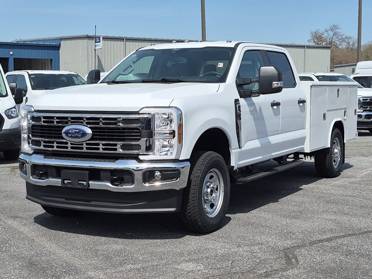 2026 Ford F-350 Super Duty Chassis Cab