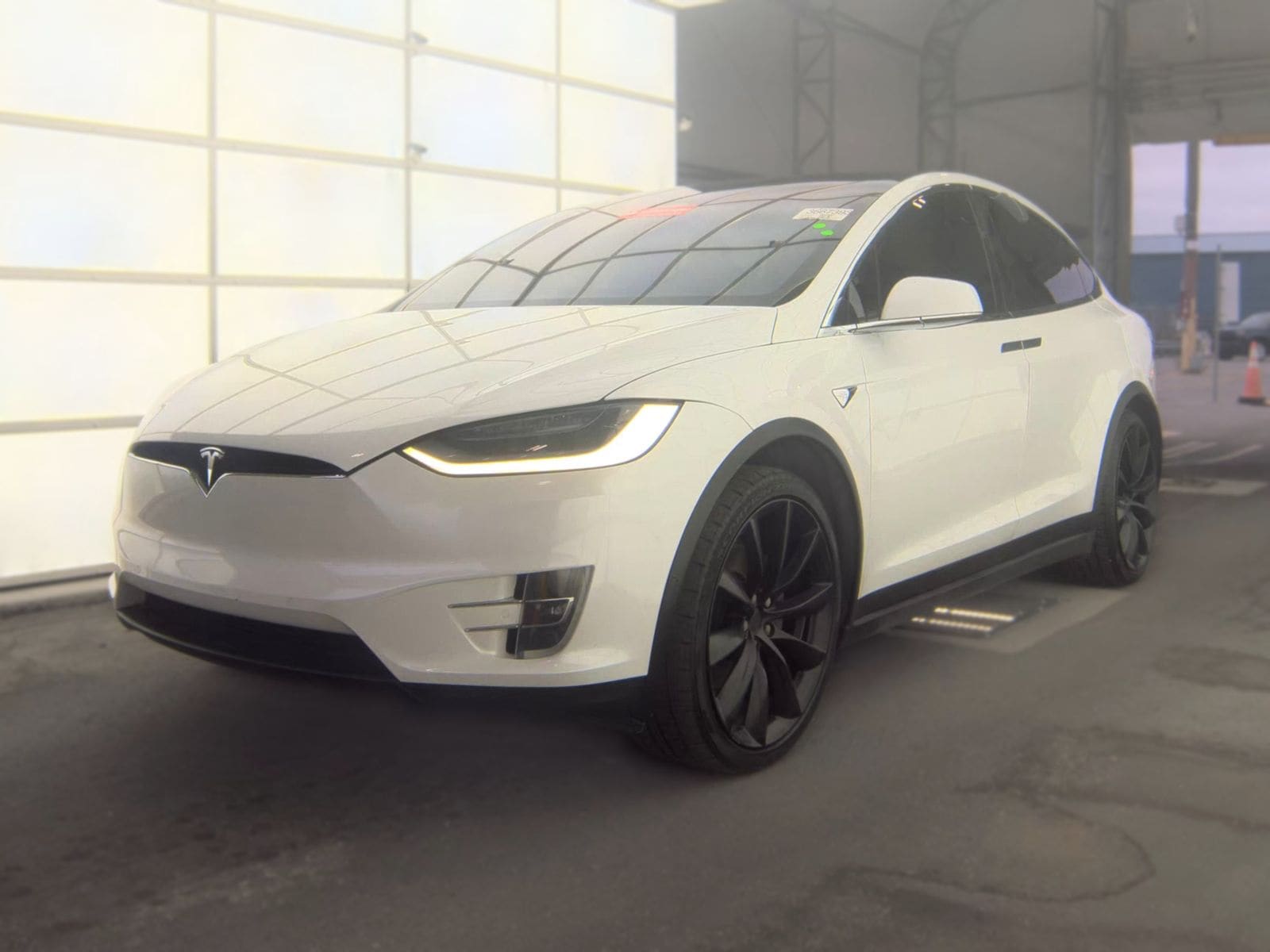 2020 Tesla Model X Long Range AWD photo