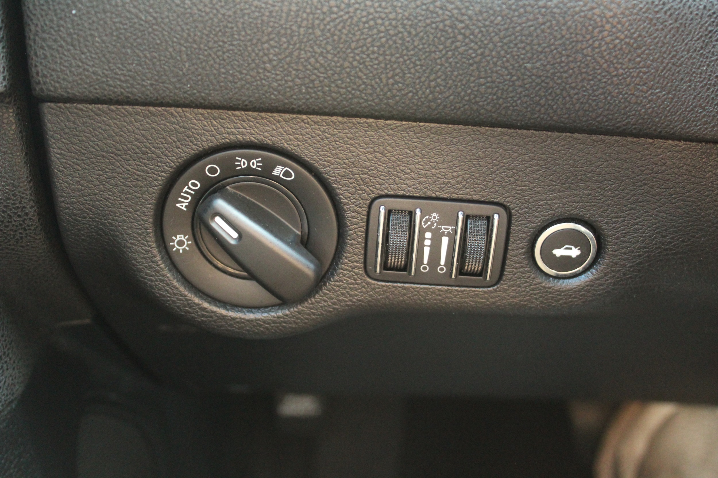 2019 Dodge Charger SXT - Photo 15