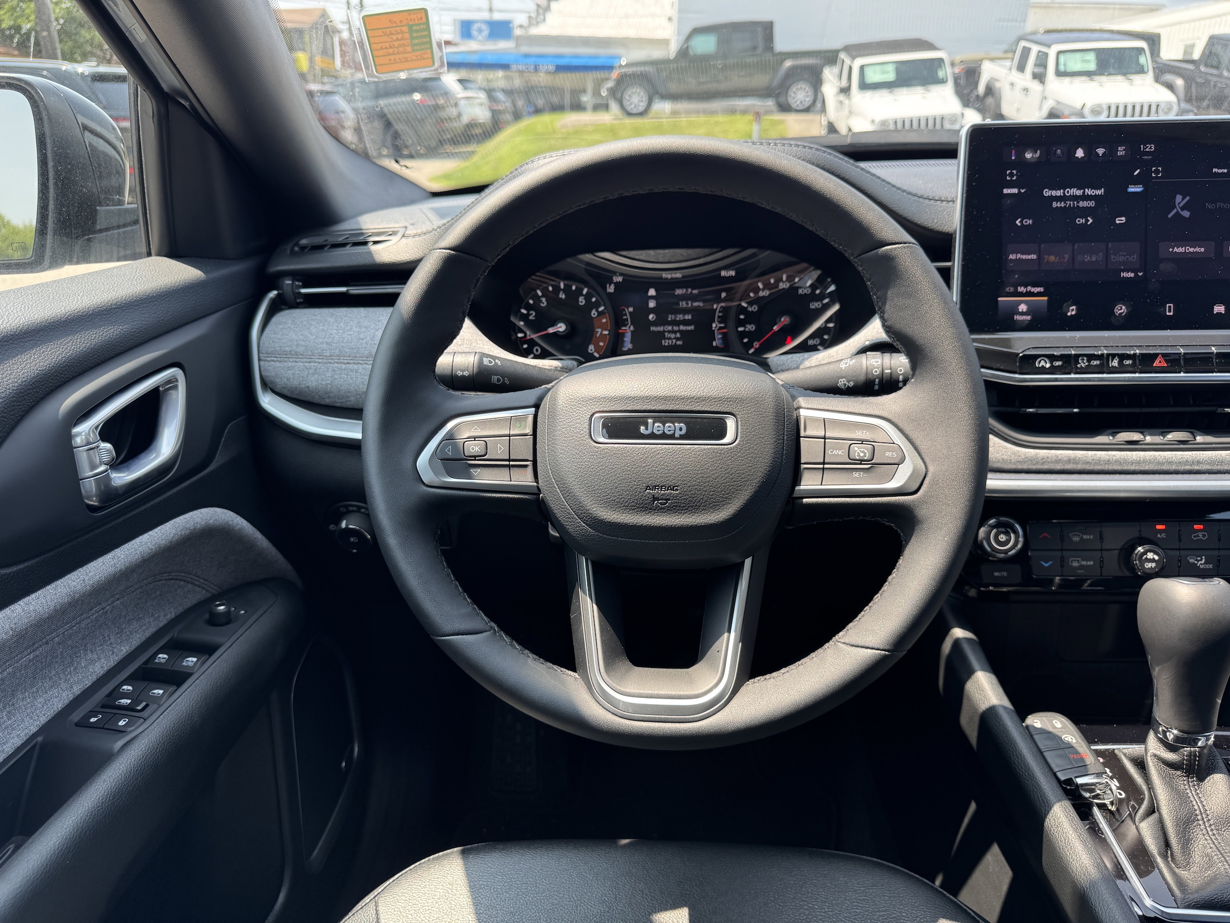 2024 Jeep Compass Latitude Lux - Photo 12
