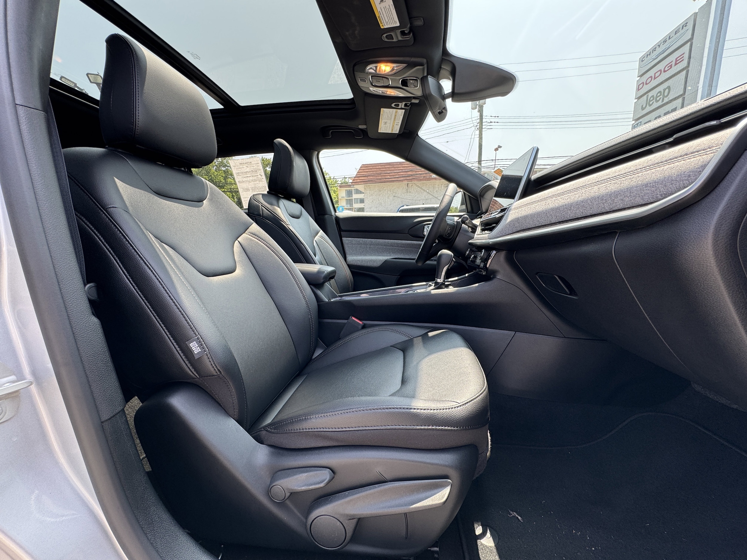 2024 Jeep Compass Latitude Lux - Photo 14