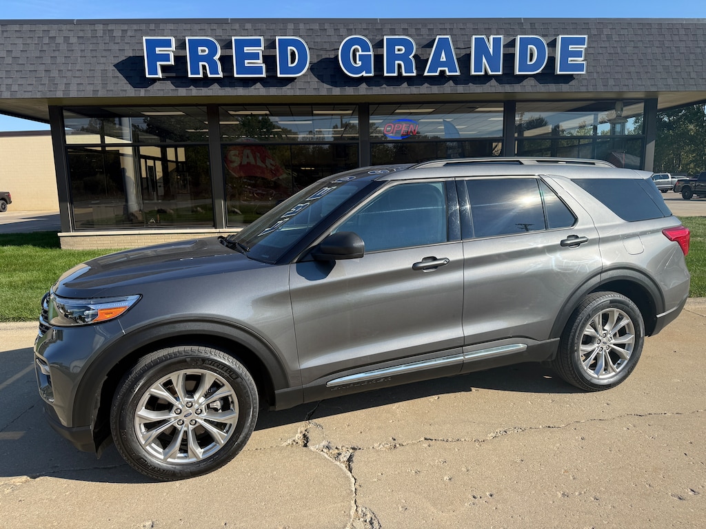 Used 2024 Ford Explorer XLT SUV