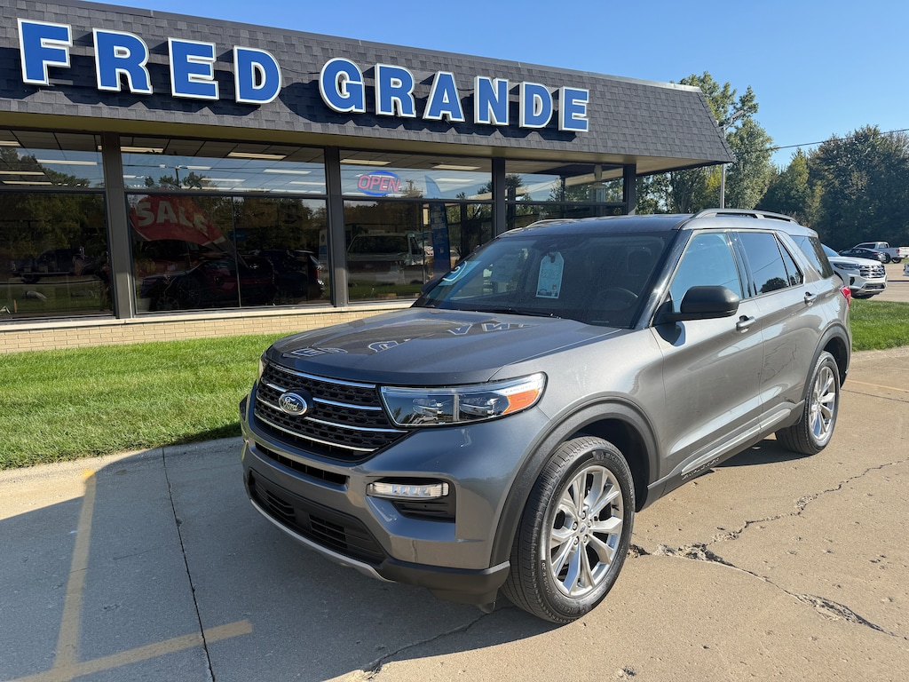 Used 2024 Ford Explorer XLT SUV
