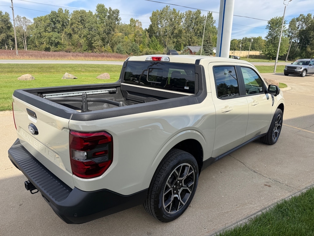 Used 2025 Ford Maverick Lariat Truck SuperCrew