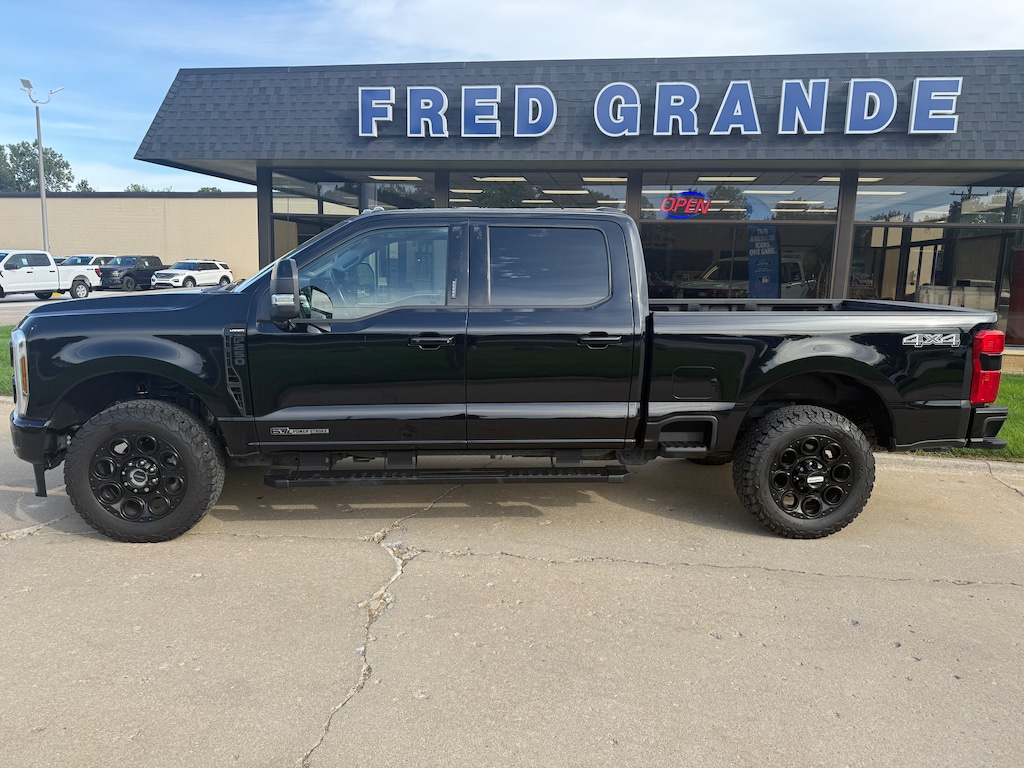 Used 2024 Ford F-250 Lariat Truck Crew Cab