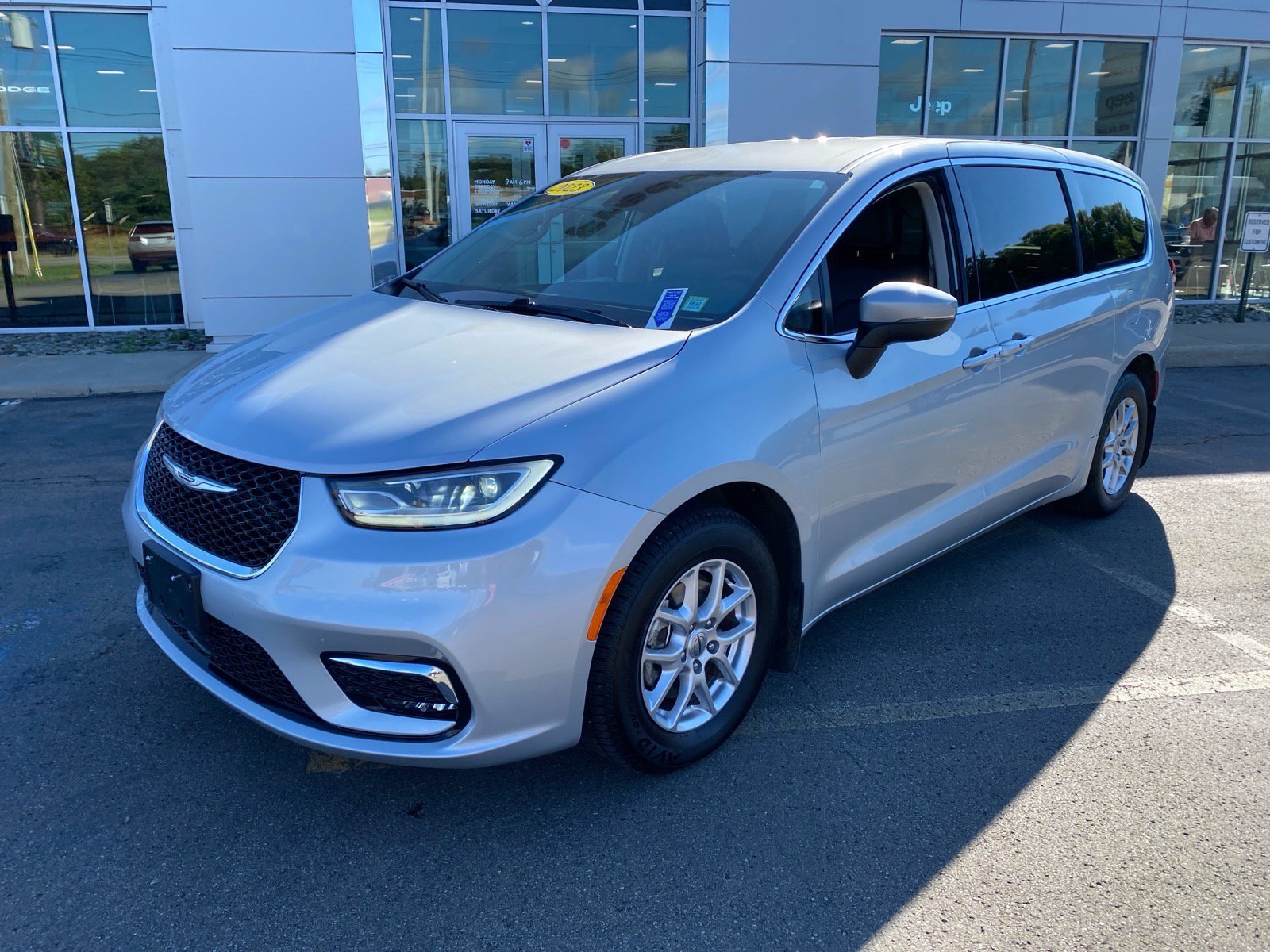 2023 Chrysler Pacifica
