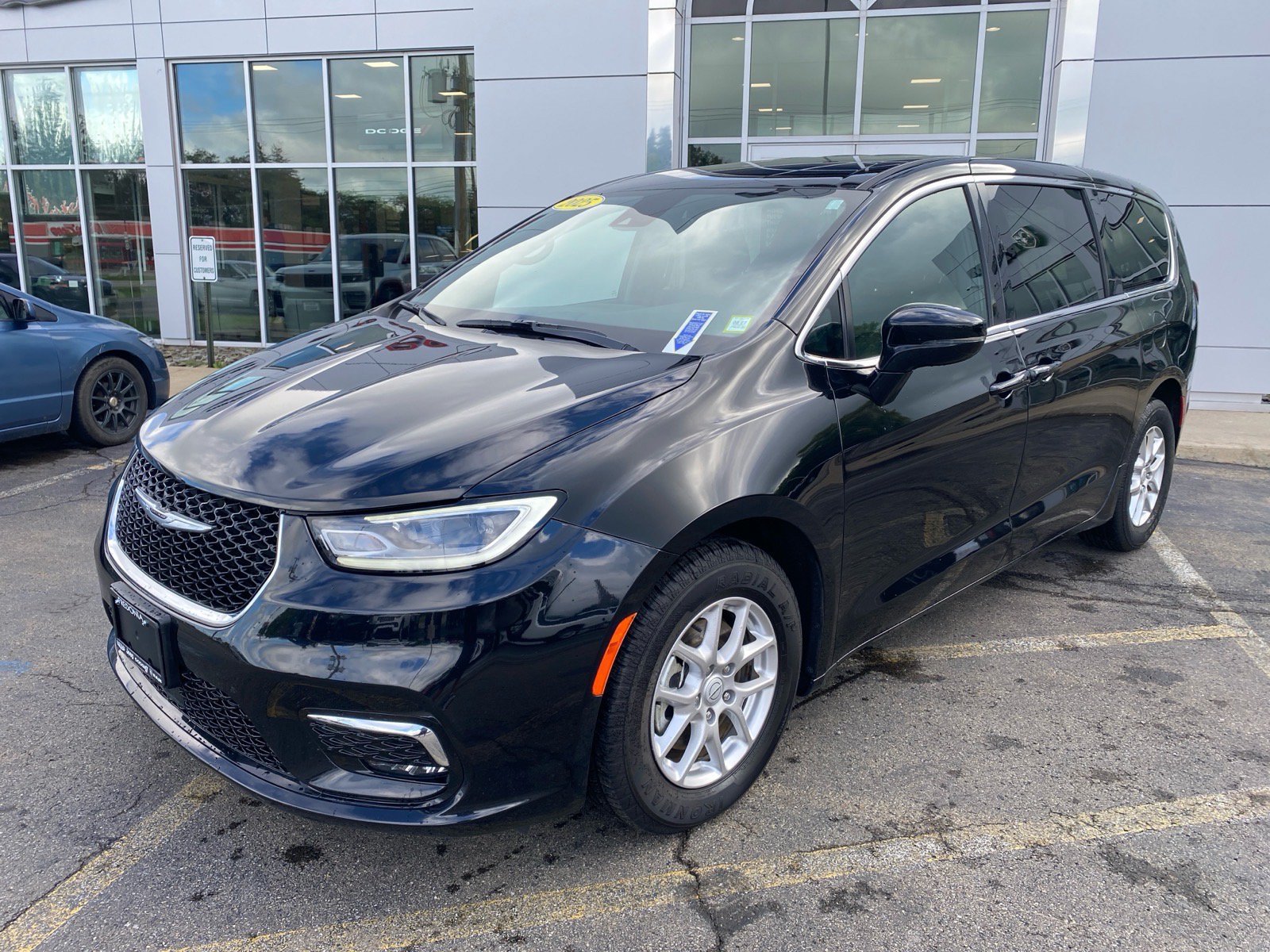 2025 Chrysler Pacifica