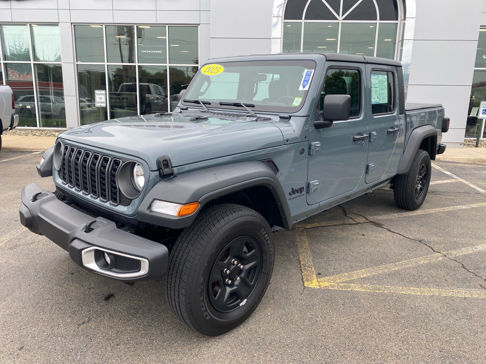 2025 Jeep Gladiator