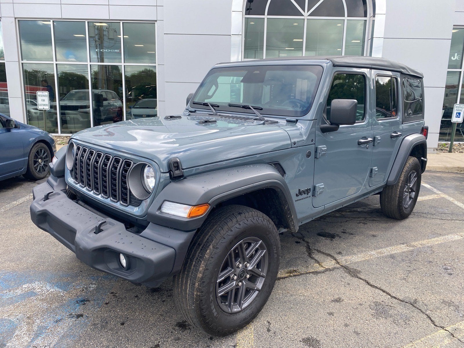 2025 Jeep Wrangler 4-Door Sport S