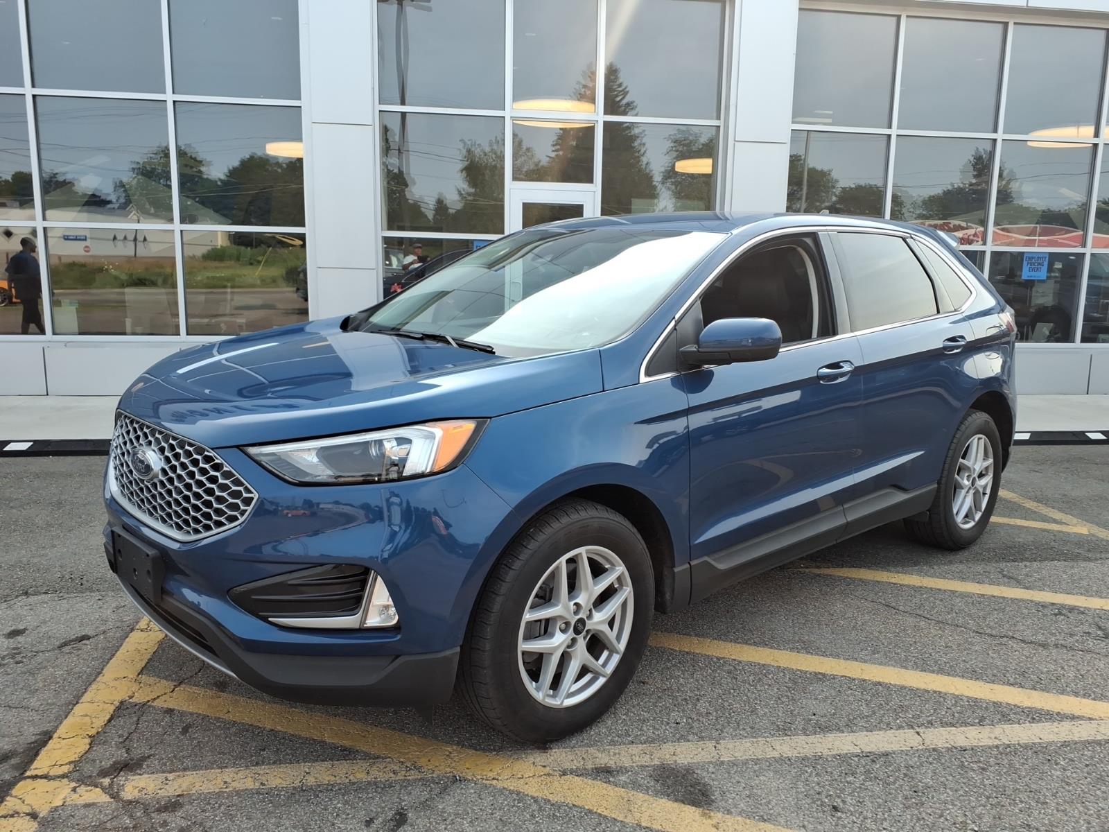 2023 Ford Edge