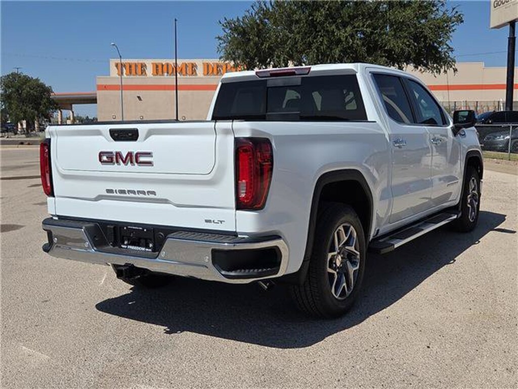 New 2026 GMC Sierra 1500 SLT Truck