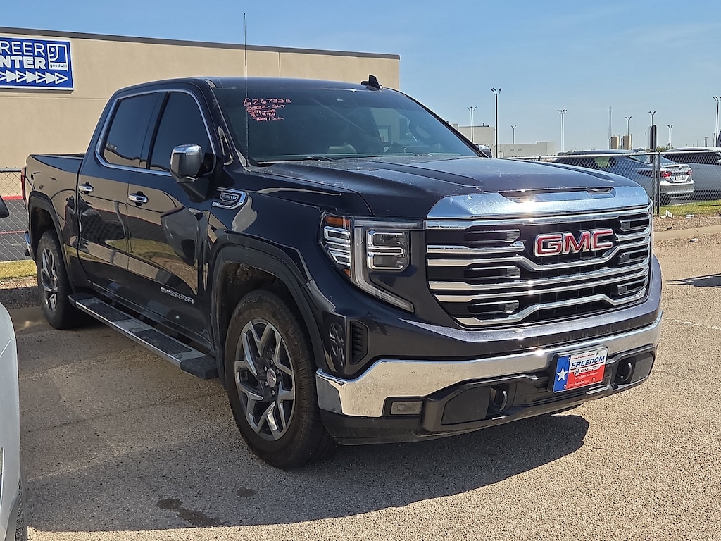 Used 2022 GMC Sierra 1500 SLT Truck