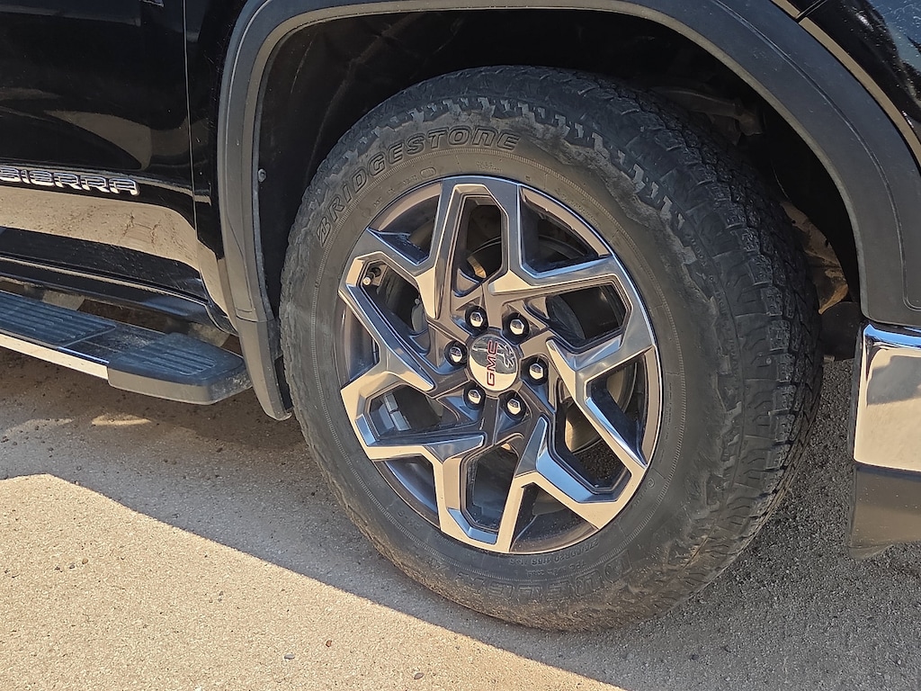 Used 2025 GMC Sierra 1500 SLT Truck