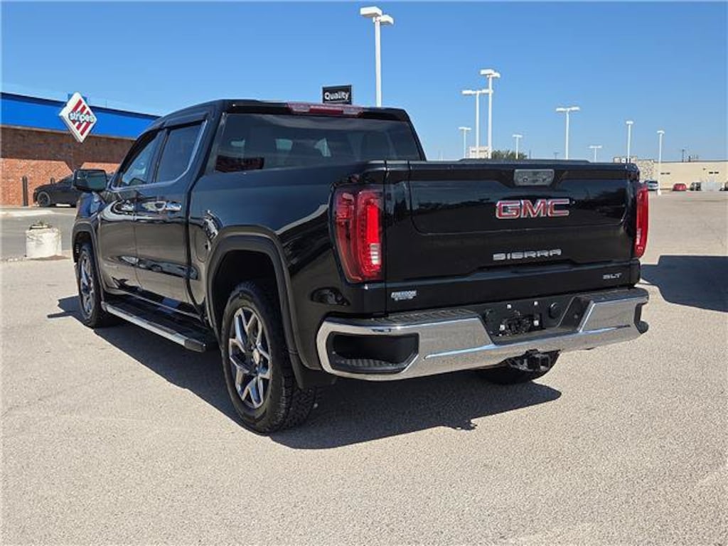 Used 2023 GMC Sierra 1500 SLT Truck