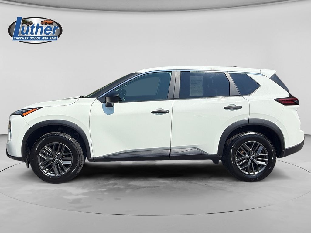 Used 2024 Nissan Rogue S SUV