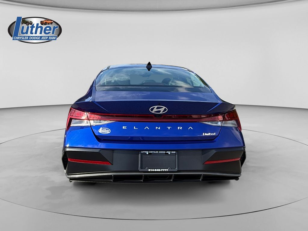 Used 2025 Hyundai Elantra Limited