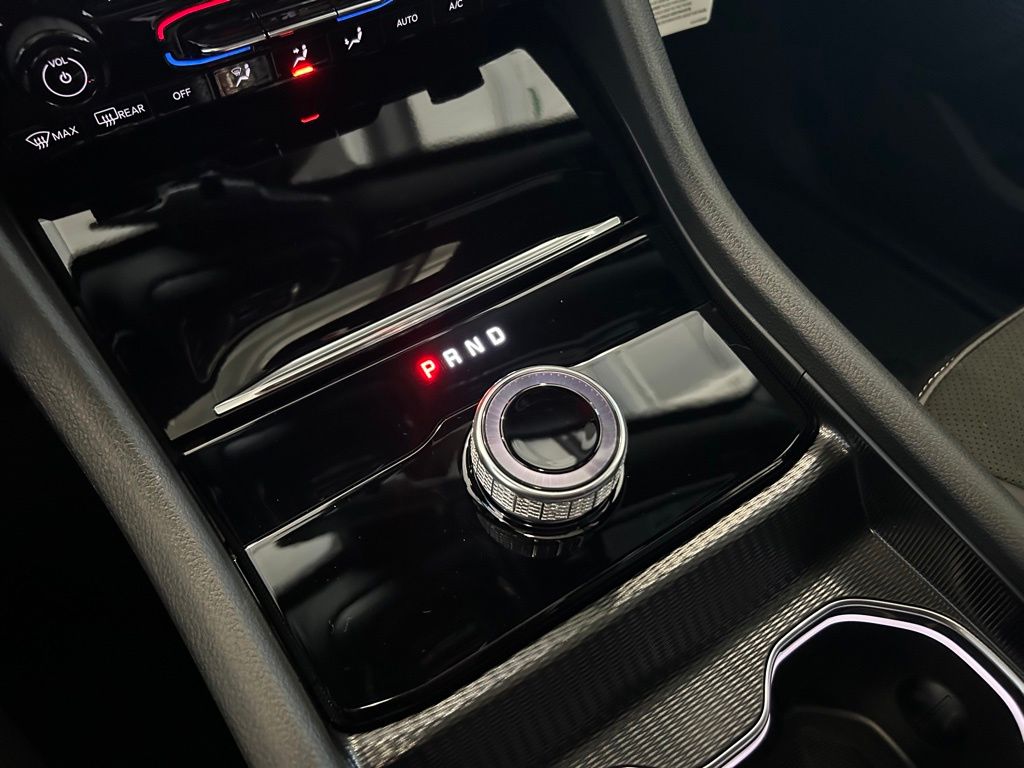 2025 Jeep Grand Cherokee Altitude - Photo 28