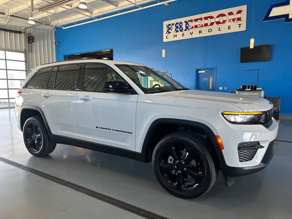 2025 Jeep Grand Cherokee