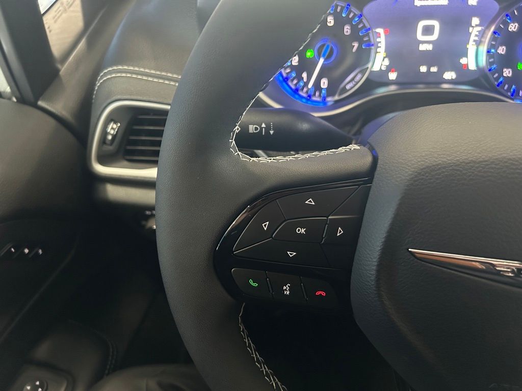 2026 Chrysler Pacifica Select - Photo 20