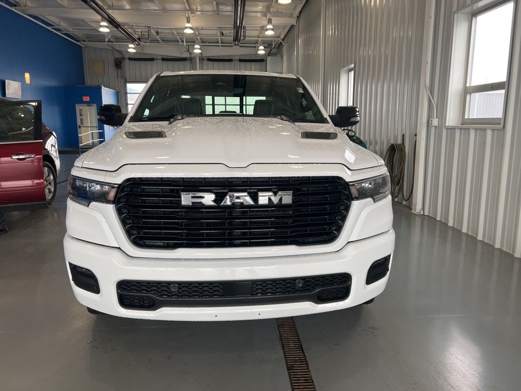 New 2026 Ram 1500 LARAMIE CREW CAB 4X4 5'7 BOX Pickup