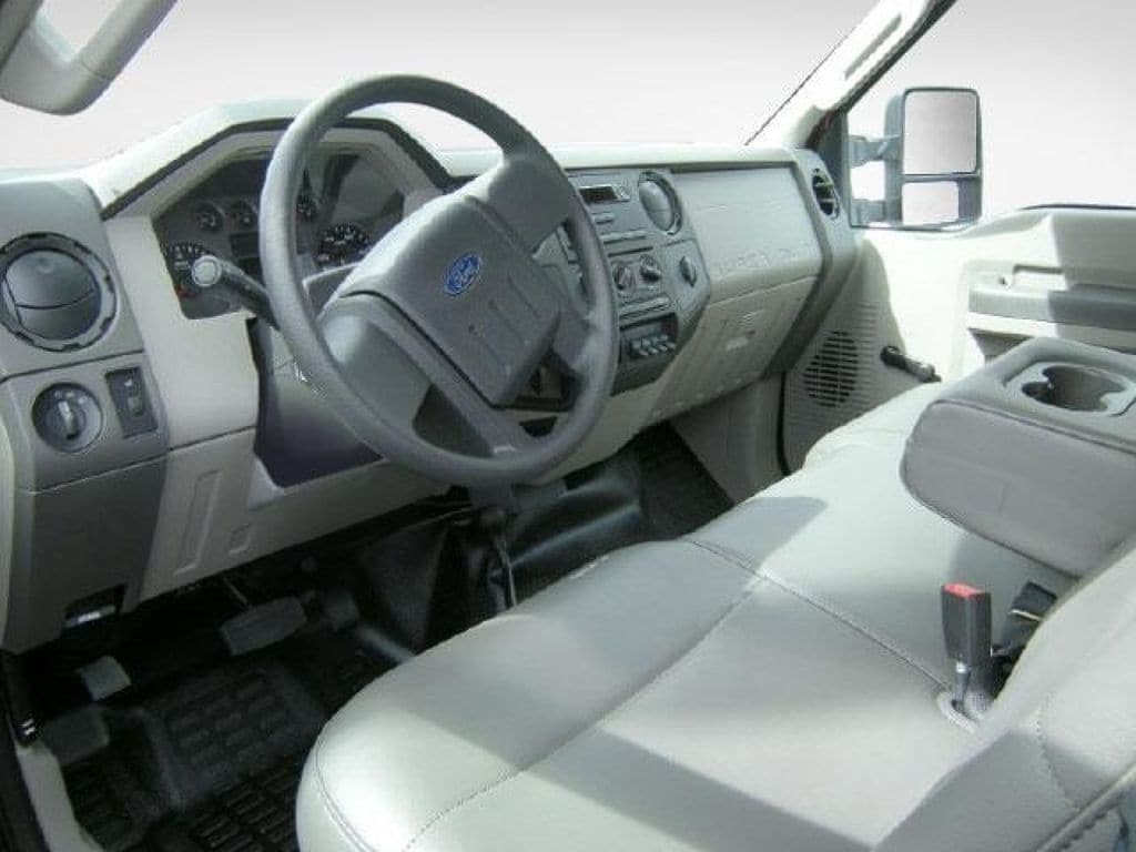 Used 2010 Ford F-250 XLT Truck Crew Cab