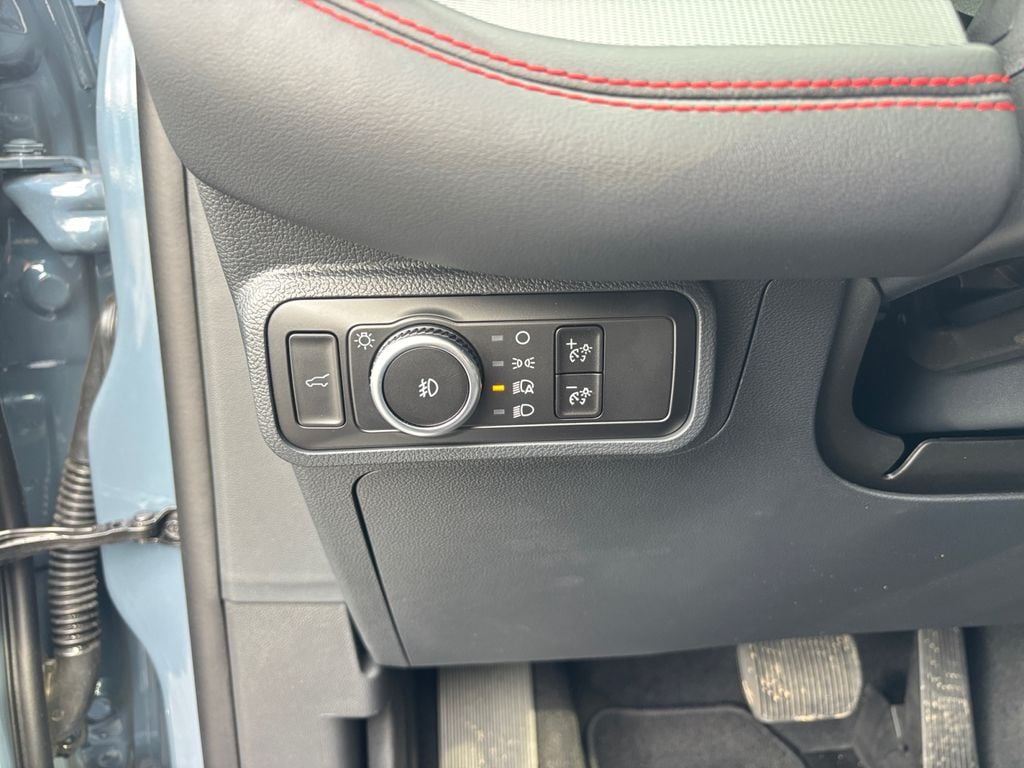 2026 Ford Explorer ST-Line - Photo 17