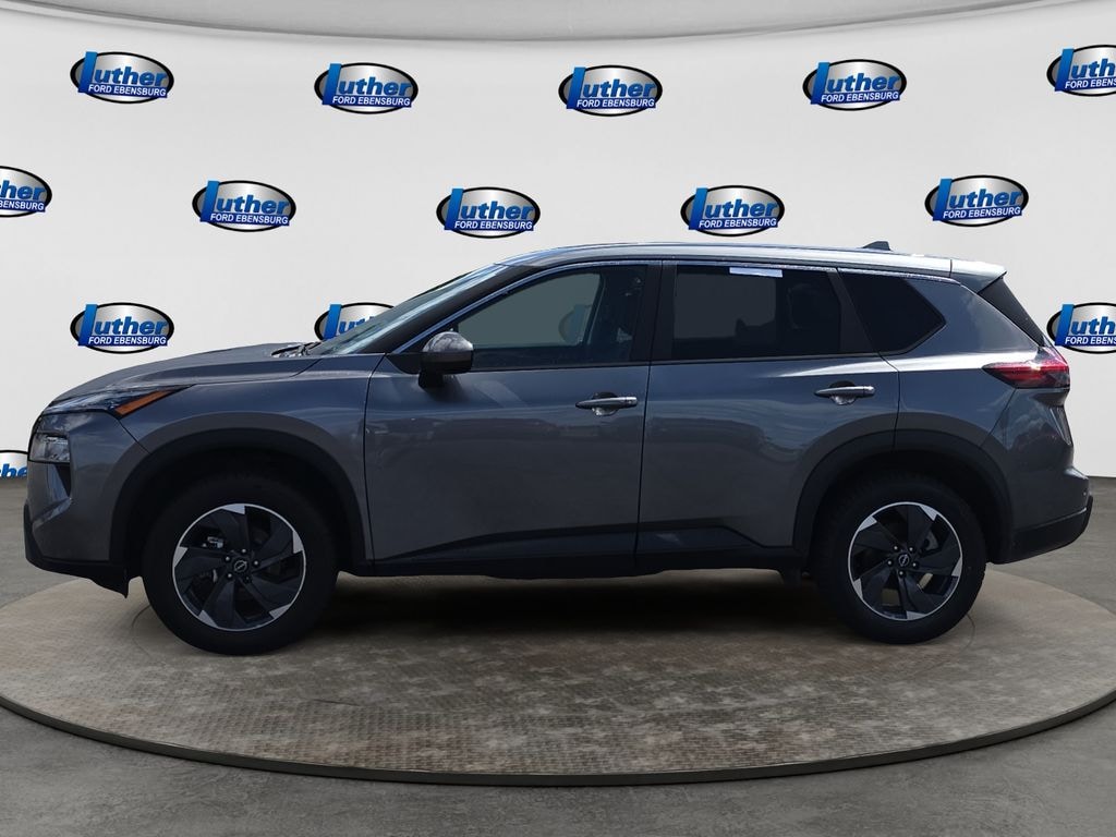 Used 2024 Nissan Rogue SV SUV