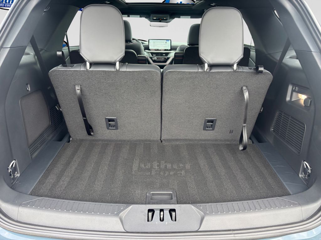 2026 Ford Explorer ST-Line - Photo 31