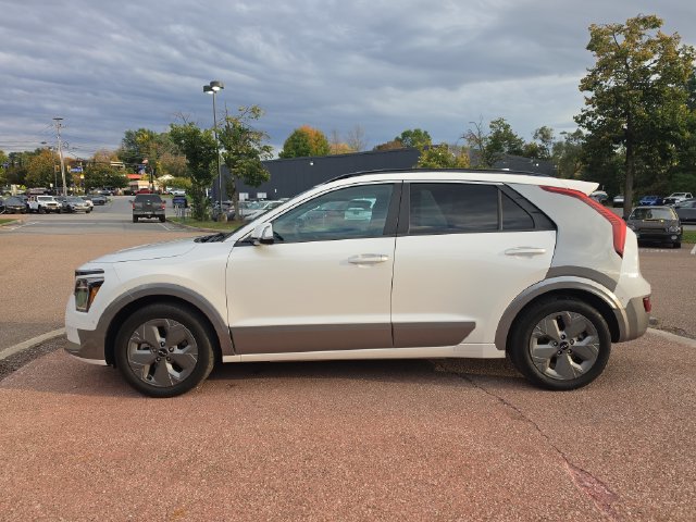 Used 2023 Kia Niro Wave with VIN KNDCT3L17P5014615 for sale in South Burlington, VT