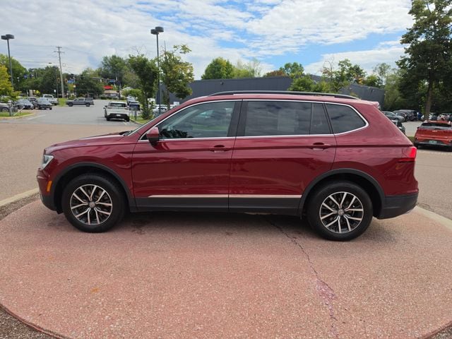 Used 2018 Volkswagen Tiguan SE with VIN 3VV2B7AX3JM021898 for sale in South Burlington, VT