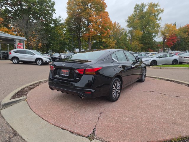 Used 2024 Nissan Altima 2.5 SV Sedan