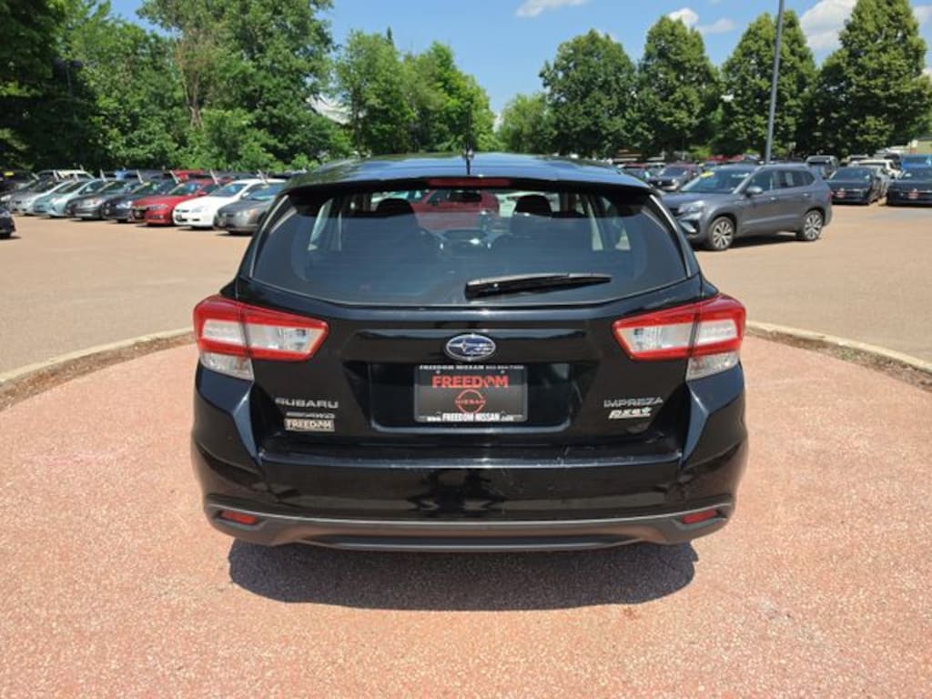 Used 2017 Subaru Impreza 2.0i 5-door