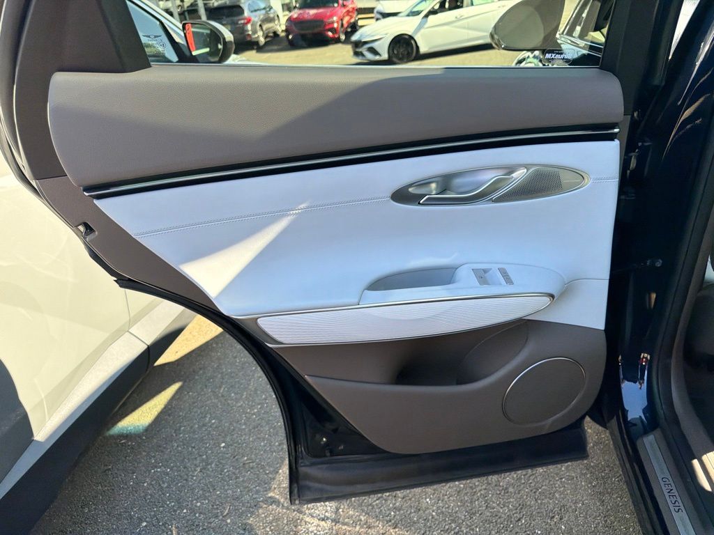 2026 GENESIS GV70 Advanced - Photo 15