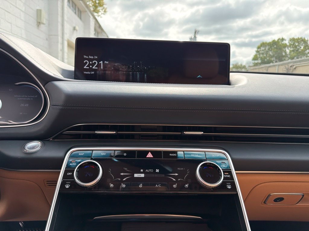 2024 GENESIS GV80 Standard - Photo 25