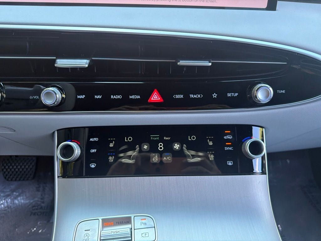2026 GENESIS GV70 Advanced - Photo 31