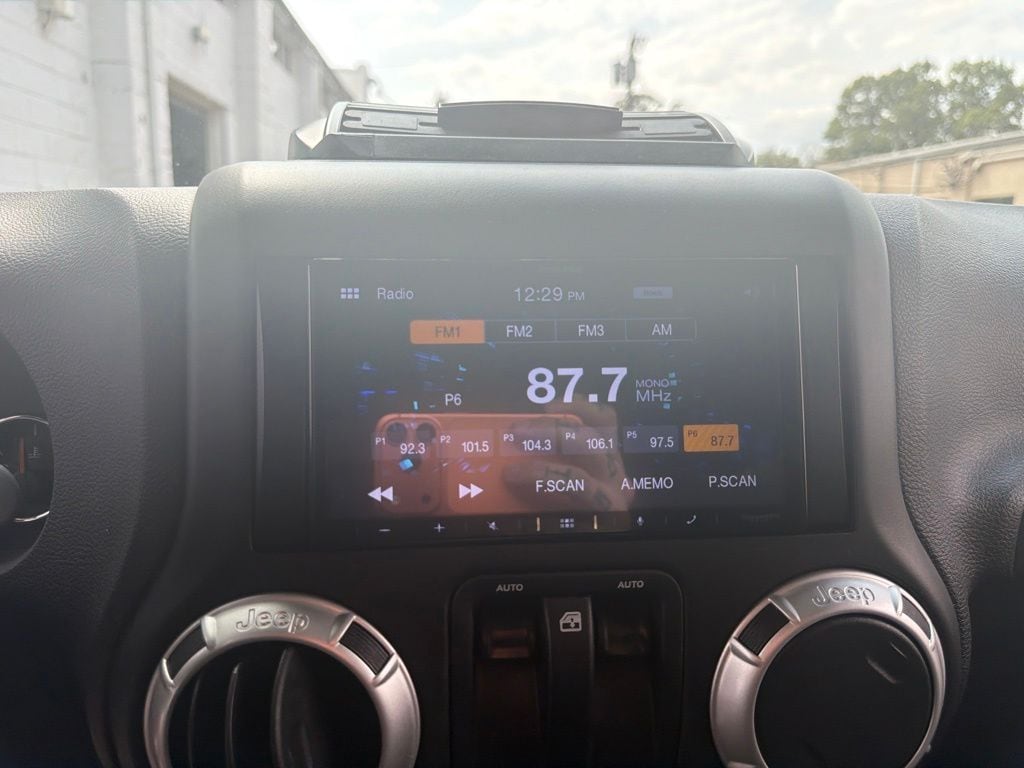 2018 Jeep Wrangler JK Sahara - Photo 21