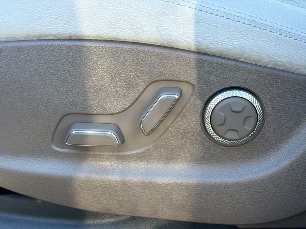 2026 GENESIS GV70 Advanced - Photo 19