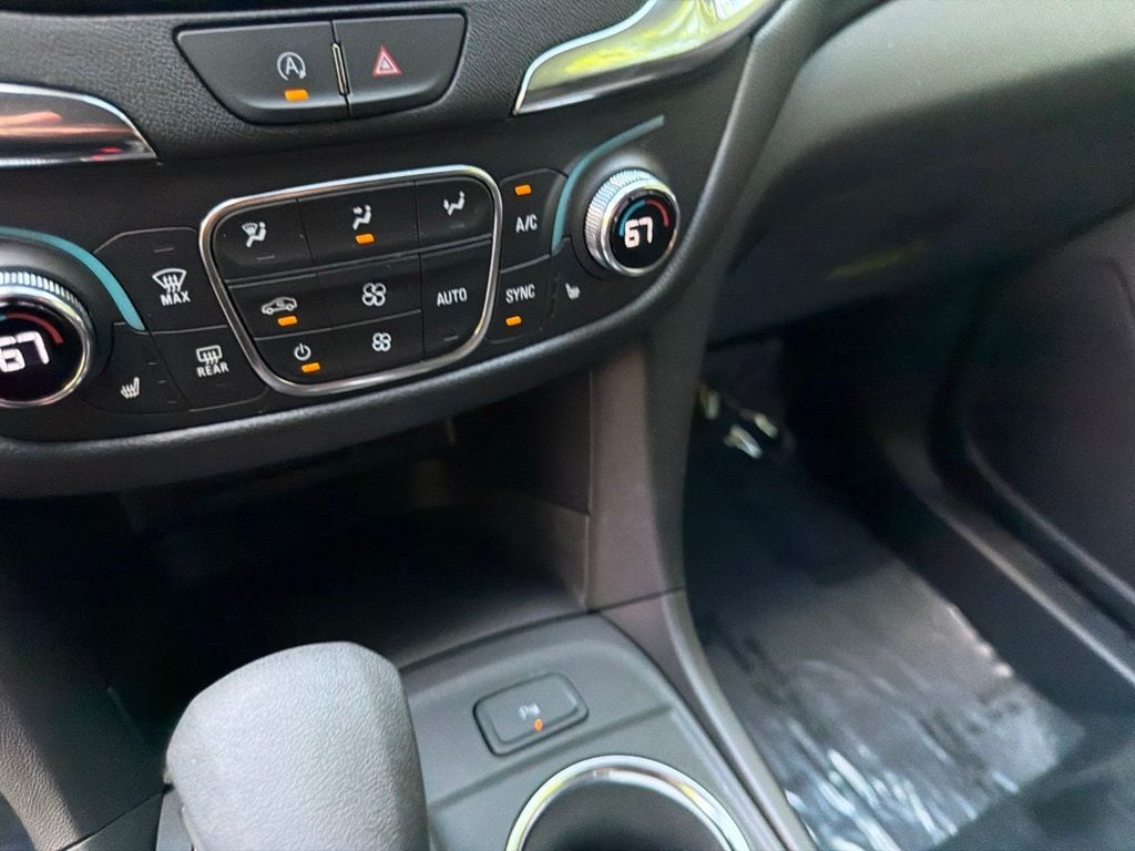 2024 Chevrolet Equinox LT - Photo 28