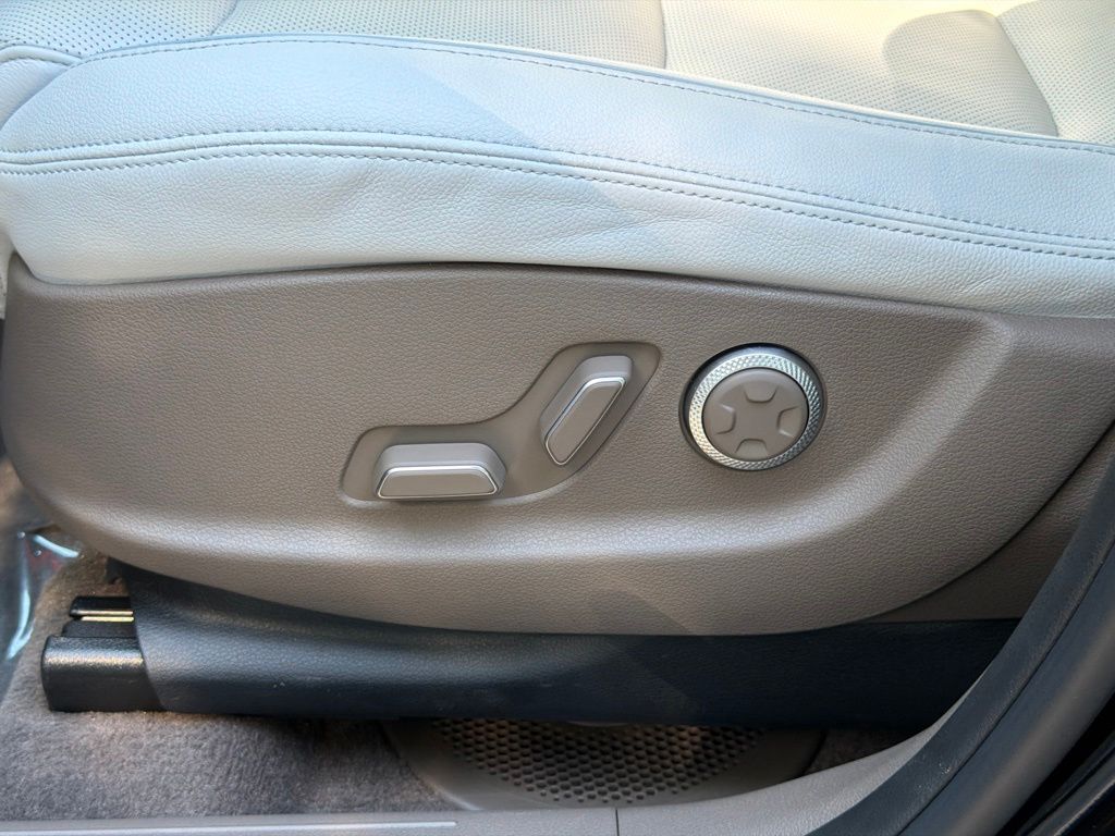 2026 GENESIS GV70 Advanced - Photo 22