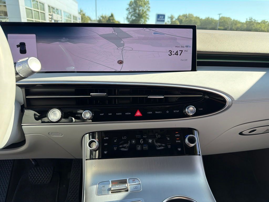 2026 GENESIS GV70 Advanced - Photo 24