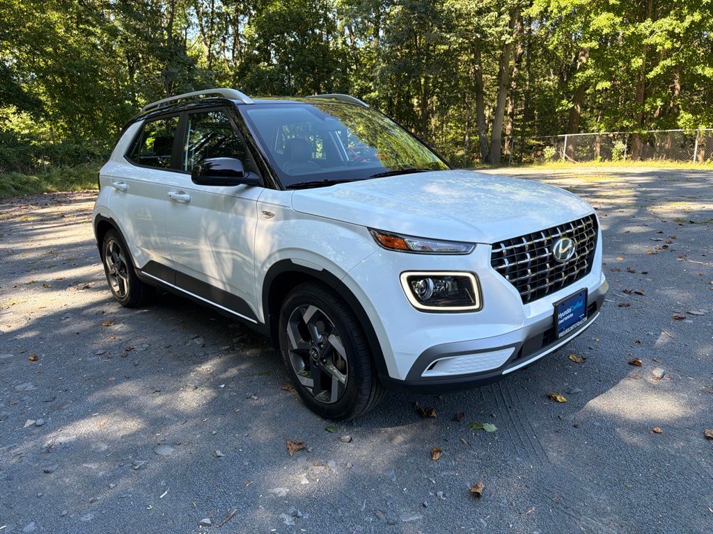 Certified 2023 Hyundai Venue Limited SUV